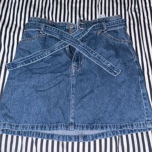 Hollister Jean skirt